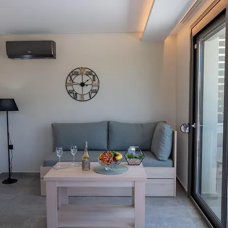 بيت للعطل Psarras Deluxe لايميناس