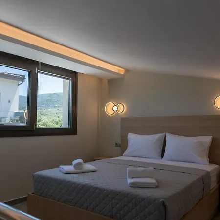 Psarras Deluxe * لايميناس